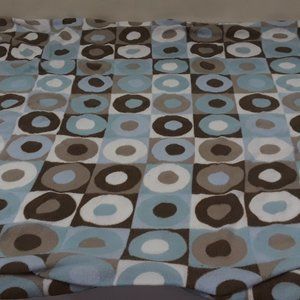Small circle print throw brown, light blue, white